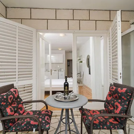 House Ariva - With Balcony 2 Adults - A2 * 두브로브니크