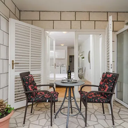 Apartment House Ariva - With Balcony 2 Adults - A2