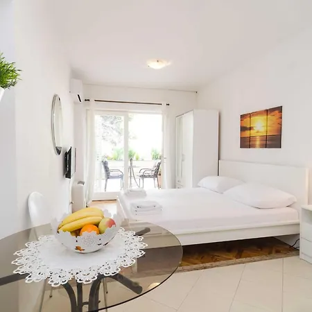 House Ariva - With Balcony 2 Adults - A2 Apartman